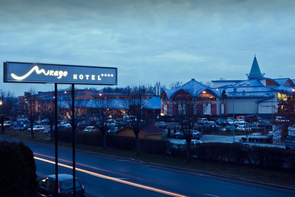 Mirage Hotel Шарвар Екстер'єр фото